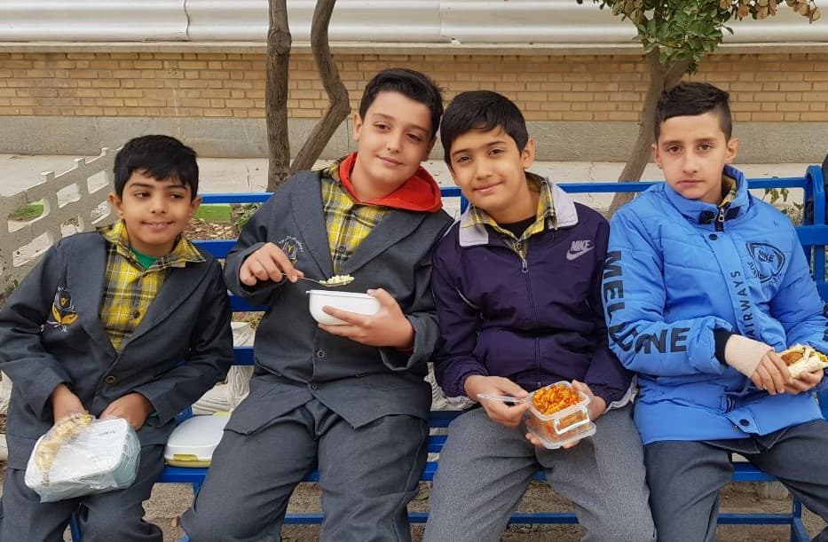 دبستان غیردولتی پویا