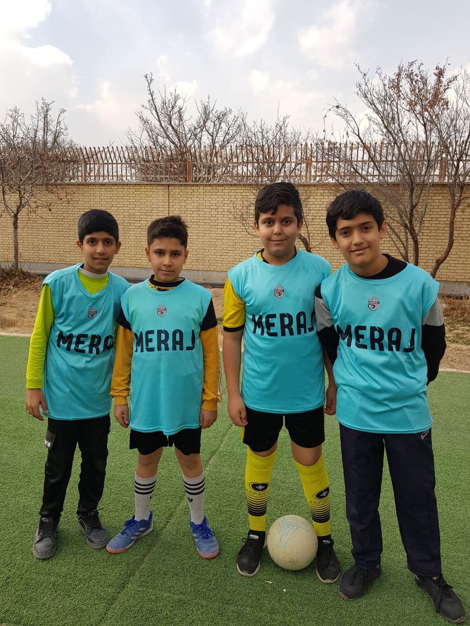 دبستان غیردولتی پویا